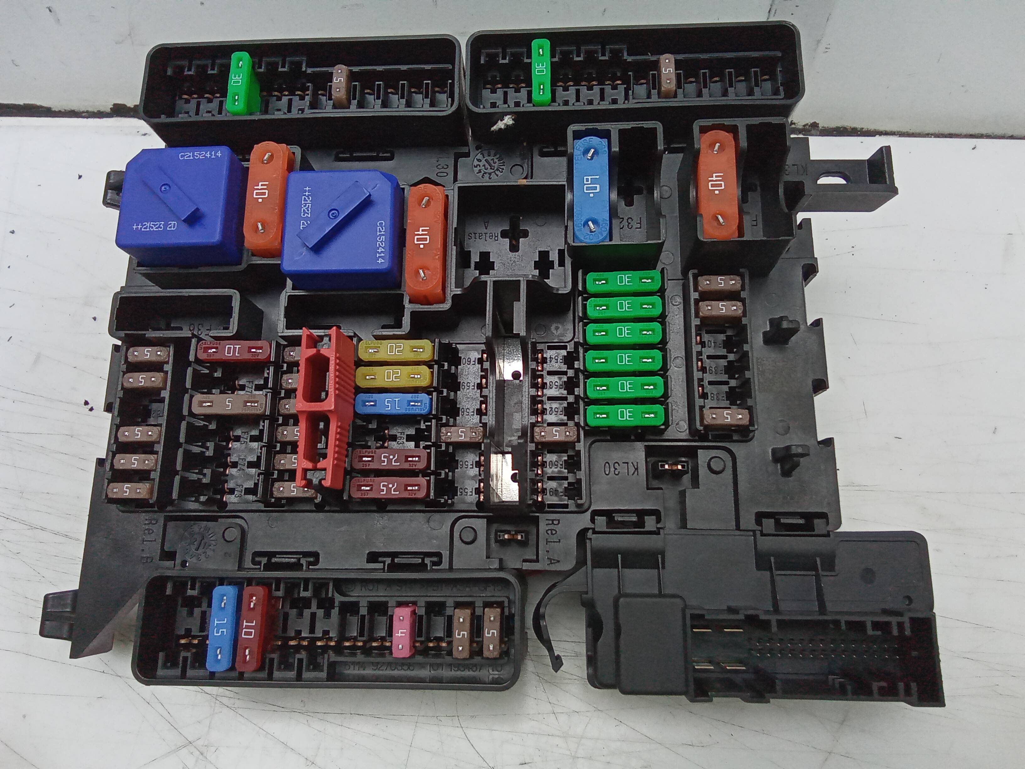 Caja Reles Fusibles Bmw Serie Berlina F Desguace Suspiro