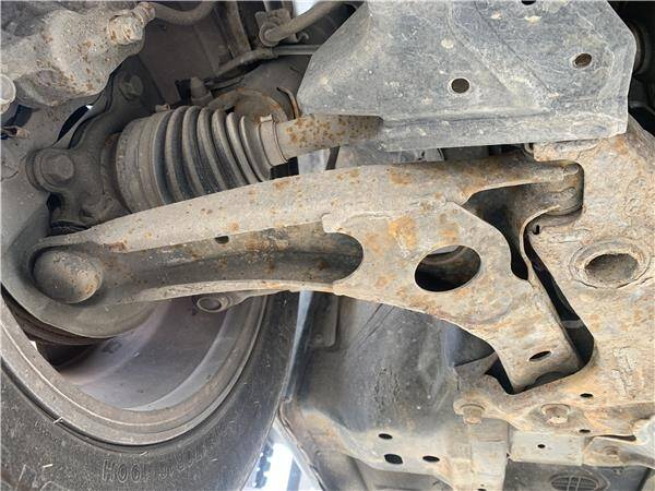 Brazo suspension del. dcho. mitsubishi outlander (cw0)(2007->)