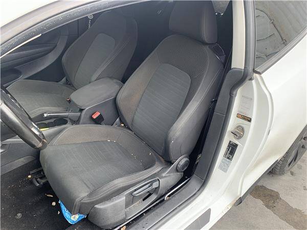 Asiento del. izdo. volkswagen no hay datos