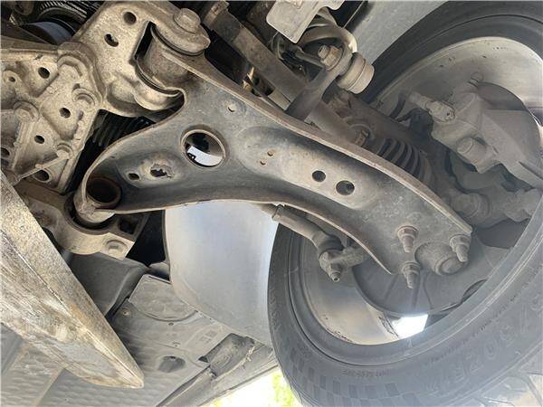 Brazo suspension del. izdo. volkswagen no hay datos