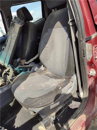 Asiento del. izdo. tata xenon