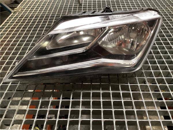 Faro del. izdo. seat toledo (kg3)(07.2012->)