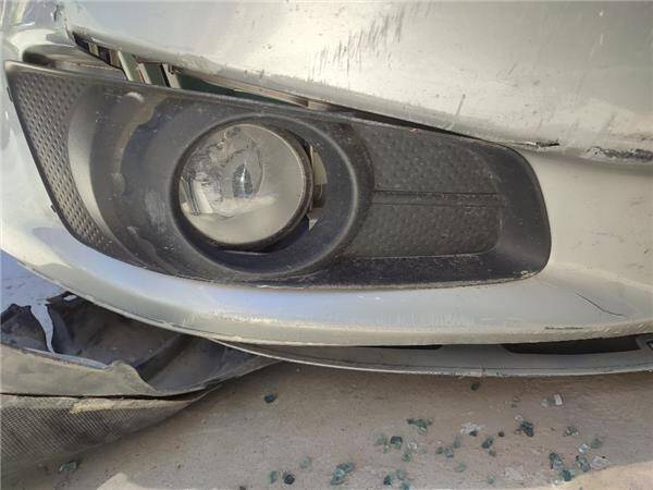 Faro antiniebla dcho. toyota corolla verso (r1)(2004->)