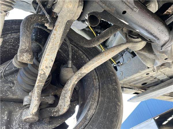 Brazo suspension del. dcho. land rover no hay datos