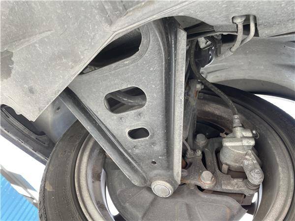 Brazo suspension del. dcho. smart fortwo coupe (11.2014->)