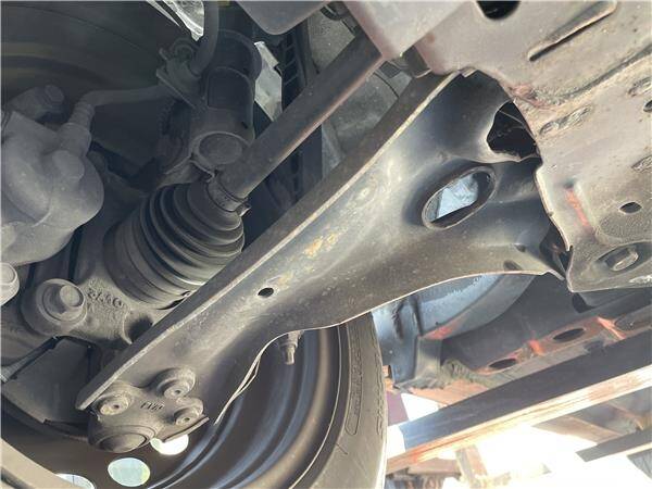 Brazo suspension del. dcho. chevrolet no hay datos