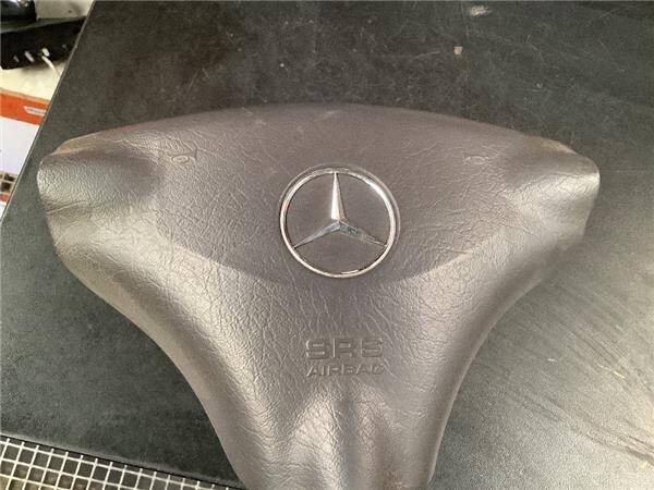 Airbag volante mercedes-benz no hay datos