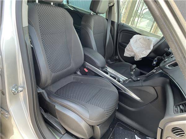 Asiento del. dcho. opel no hay datos