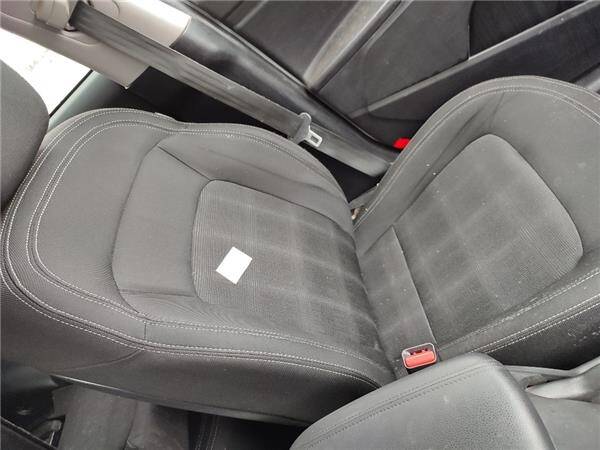 Asiento del. izdo. kia no hay datos