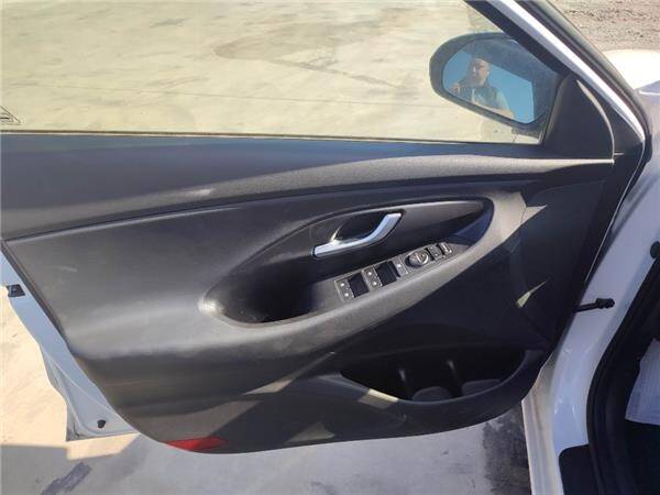 Guarnecido puerta del. izda. hyundai i30 (gd)(2012->)