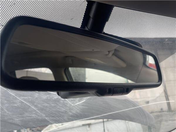 Retrovisor interior nissan no hay datos