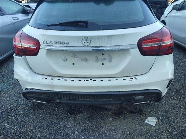 Traviesa paragolpes tra. mercedes-benz clase gla (bm 156)(03.2014->)