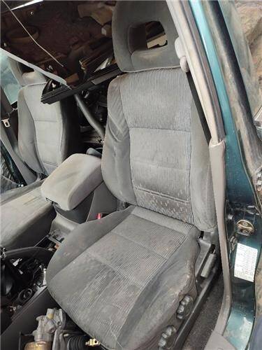 Asiento del. izdo. mitsubishi no hay datos