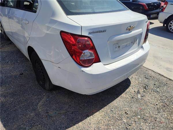 Paragolpes tra. chevrolet aveo berlina (2011->)