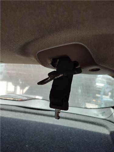 Cinturon seguridad tra. central suzuki vitara (ly)(2015->)