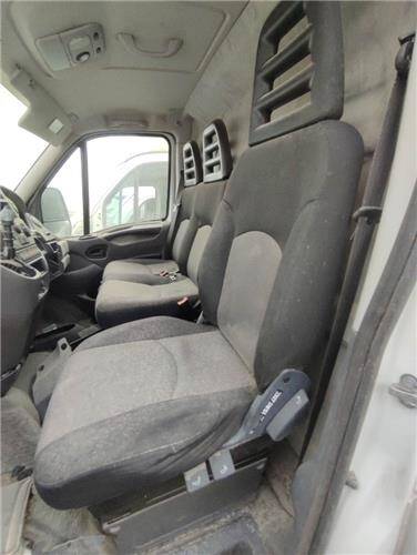 Asiento del. izdo. iveco daily conf. paquetería (sommer)(2011->)