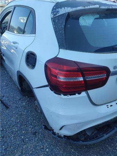 Puerta tra. izda. mercedes-benz clase gla (bm 156)(03.2014->)