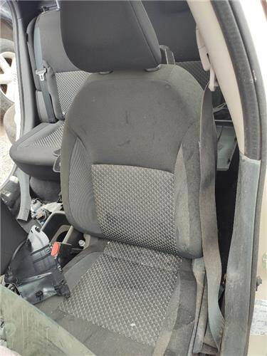 Asiento del. izdo. nissan no hay datos