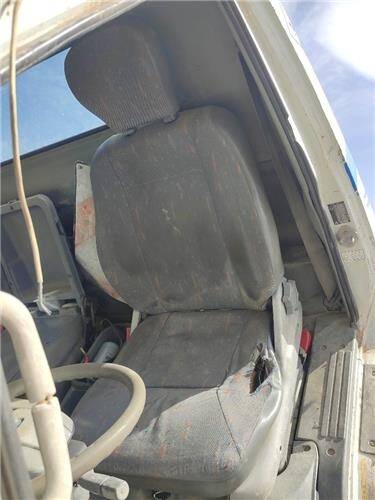 Asiento del. izdo. mitsubishi canter caja/chasis (fb6_, fe5_, fe6_)