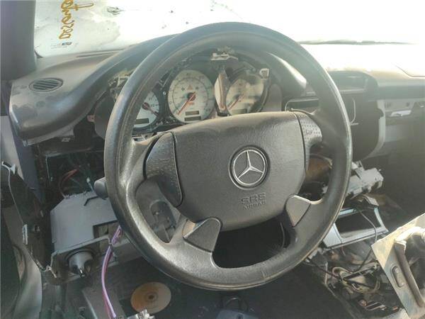 Volante mercedes-benz no hay datos