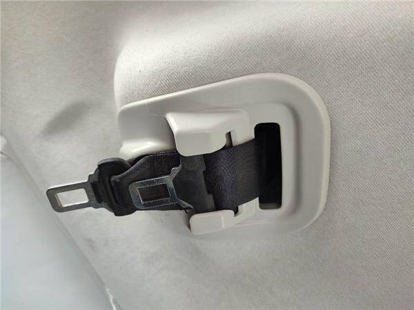 Cinturon seguridad tra. central ford tourneo courier (c4a)(2014->)