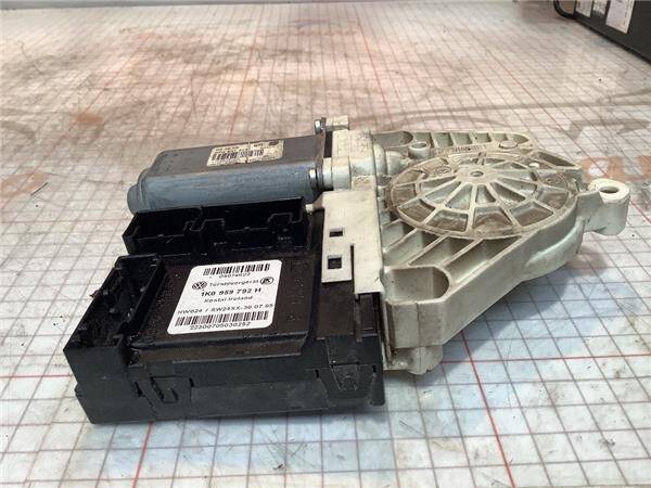 Motor elevalunas del. dcho. seat altea xl (5p5)(10.2006->)