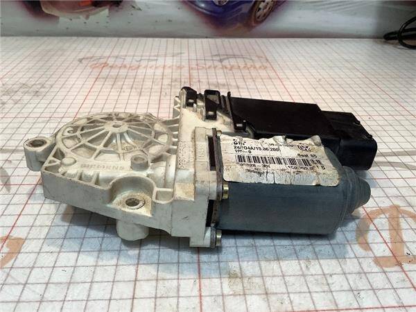 Motor elevalunas del. izdo. seat leon (1m1)(11.1999->)