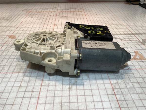 Motor elevalunas del. izdo. volkswagen polo iv (9n1)(11.2001->)