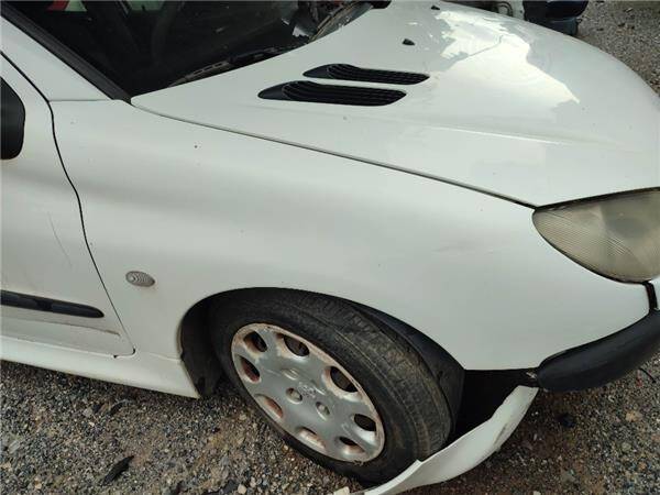 Aleta del. dcha. peugeot 206 (1998-