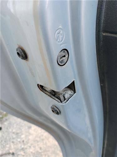 Cerradura puerta tra. izda. seat cordoba berlina (6l2)(09.2002->)