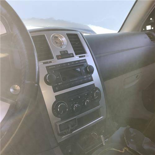 Autoradio chrysler 300c (le/lx)(2004->)