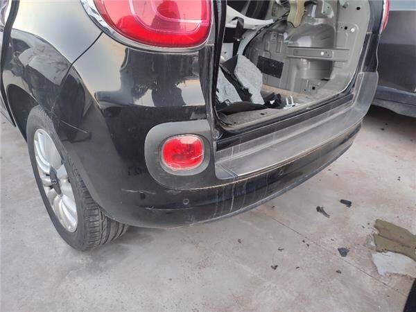 Paragolpes tra. fiat 500l (351) living (2013->)