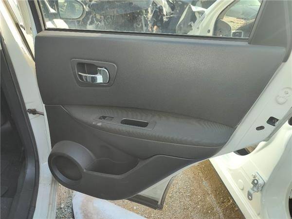 Guarnecido puerta tra. dcha. nissan qashqai (j10)(01.2007->)