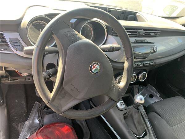 Volante alfa romeo no hay datos