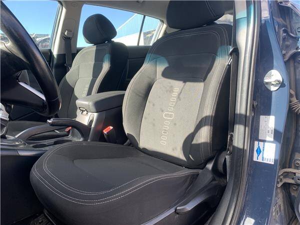 Asiento del. izdo. kia no hay datos