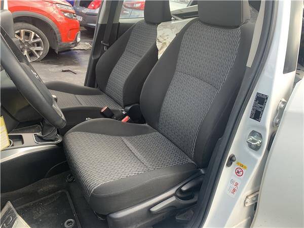 Asiento del. izdo. toyota no hay datos