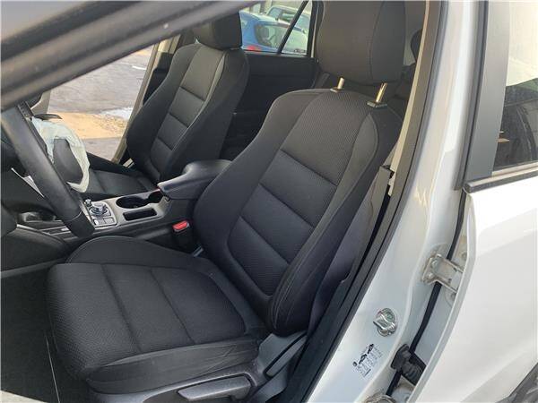 Asiento del. izdo. mazda no hay datos