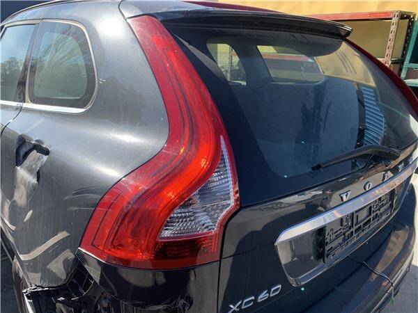 Piloto tra. izdo. volvo no hay datos