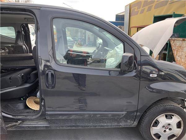 Puerta del. dcha. fiat qubo (300)(2008->)