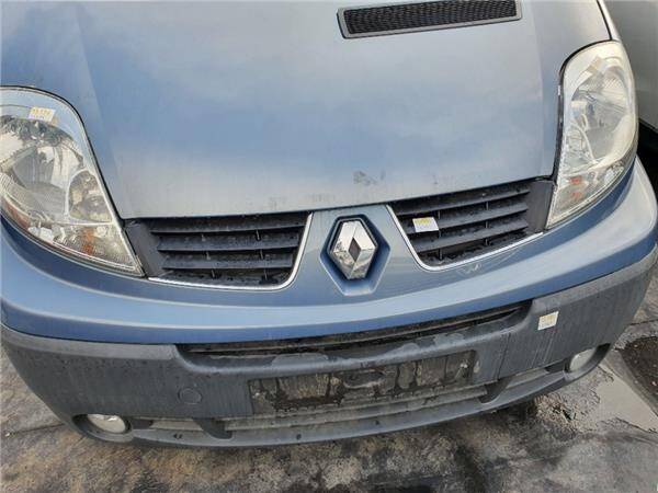 Rejilla paragolpes del. renault trafic ii combi (04.2001->)