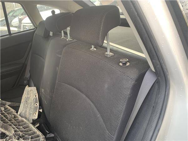 Asientos traseros subaru xv (g33/g43)(2011->)