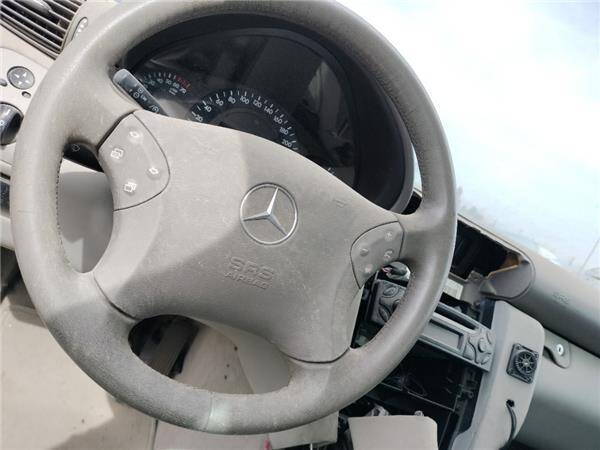 Volante mercedes-benz no hay datos