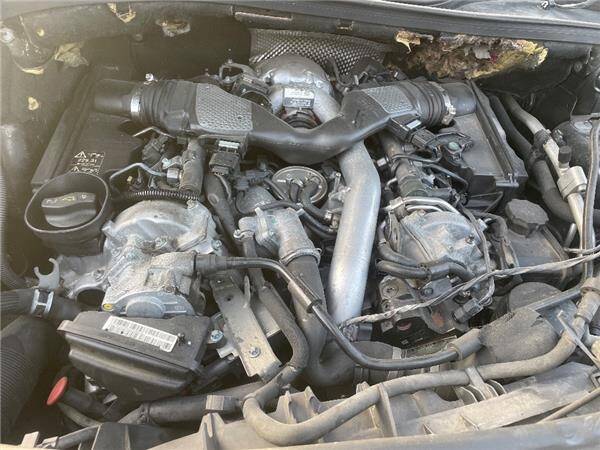 Motor completo mercedes-benz no hay datos