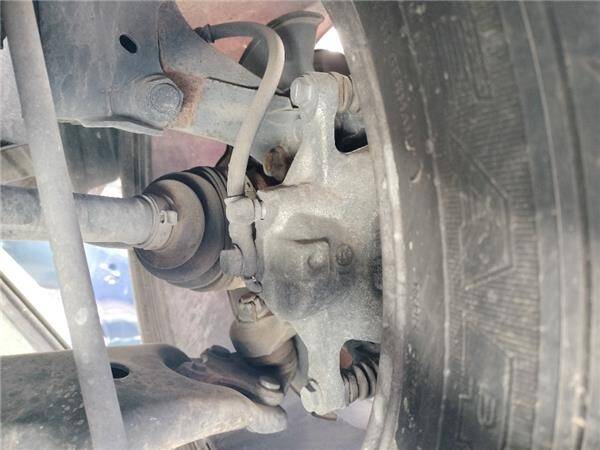 Soporte pinza freno del. izda toyota auris (e18)(10.2012->)