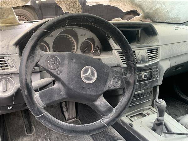 Volante mercedes-benz no hay datos