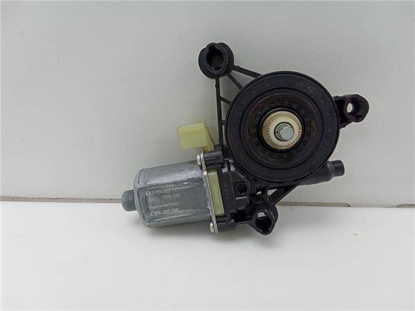 Motor elevalunas del. dcho. volkswagen golf sportsvan vii (am1)(12.2013->)