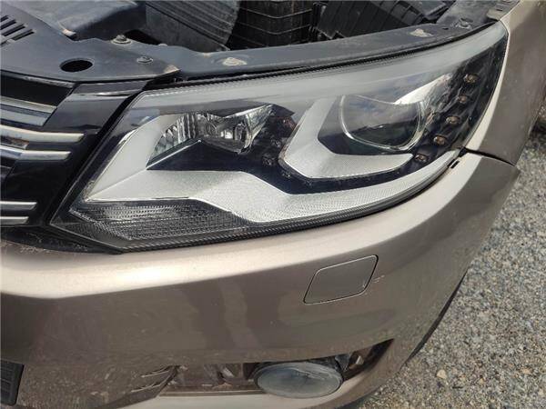 Faro xenon izdo. volkswagen tiguan (5n2)(02.2011->)