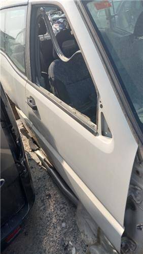 Puerta del. dcha. nissan terrano ii (r20)(02.1993->)