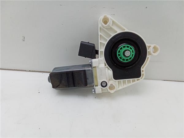 Motor elevalunas tra. dcho. mercedes-benz clase cla (bm 117)(03.2013->)