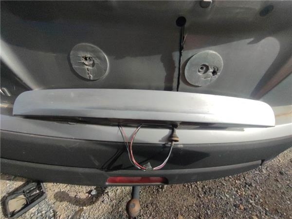 Moldura porton tra. nissan qashqai (j10)(01.2007->)